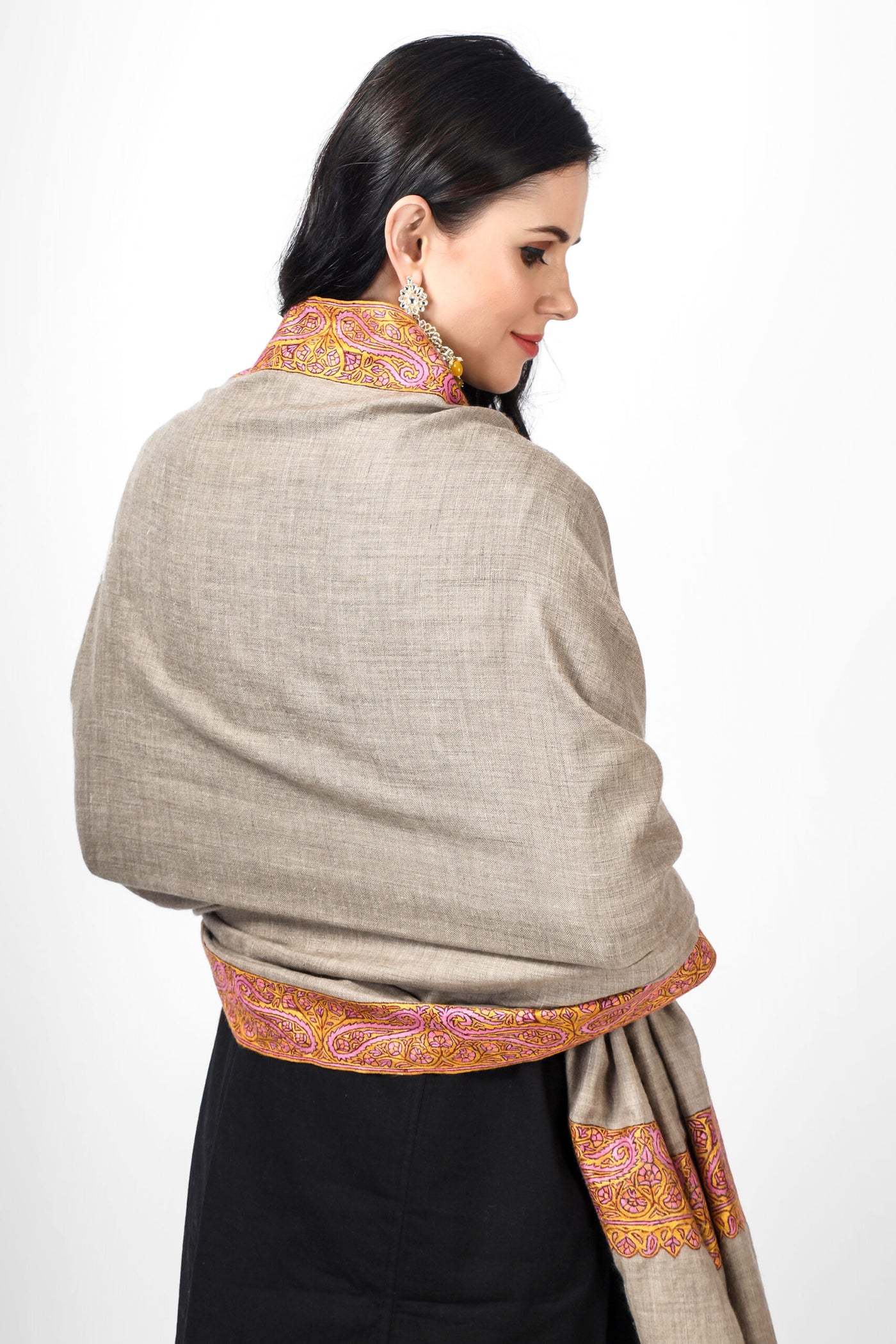 Natural Aksi Pashmina kalaan border sozni shawl