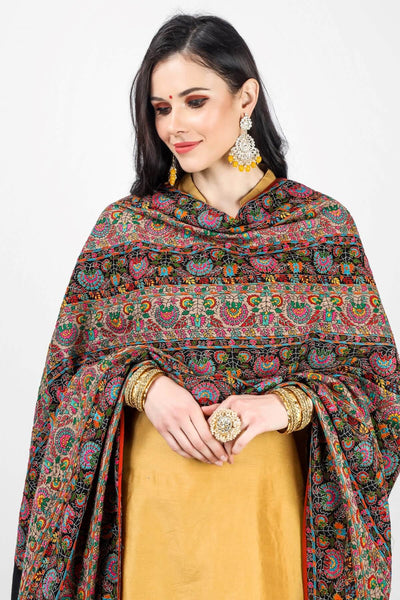 KASHMIRI SHAWL ONLINE  -Black stripped Pashmina shawl with natural and black borders with its minute detailing, intricacies, and finesse. 
