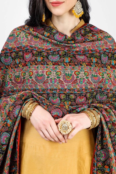 KASHMIRI SHAWL ONLINE  -Black stripped Pashmina shawl with natural and black borders with its minute detailing, intricacies, and finesse. 