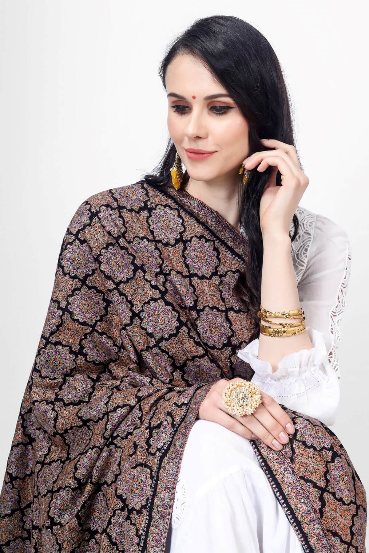 Black Pashmina sozni silk thread Khatmband embroidery Jama shawl
