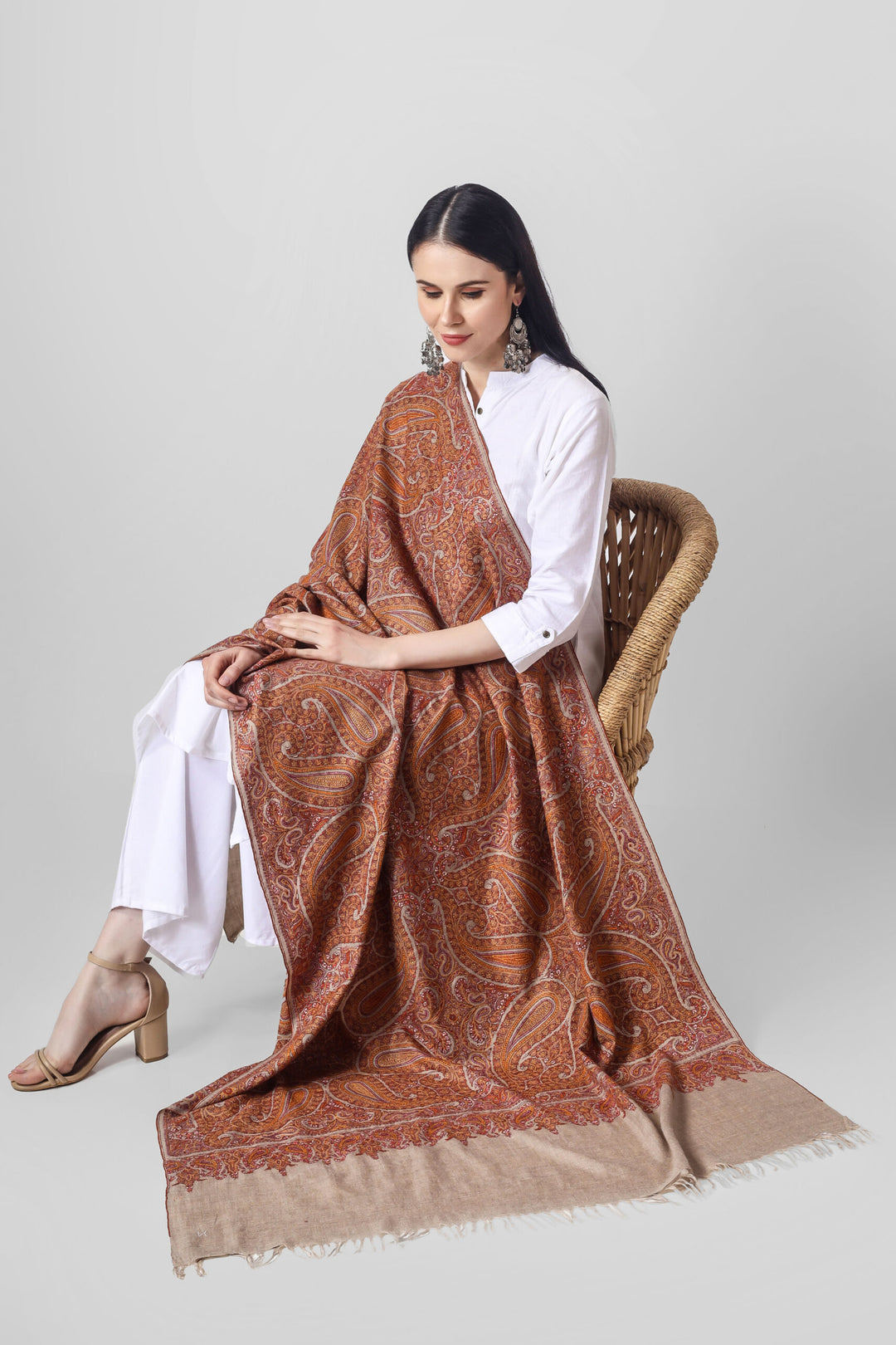 This natural (khud-rang) Pure Pashmina Shawl with Sozni Jama Hand-Embroidery will embrace your beauty in every way,