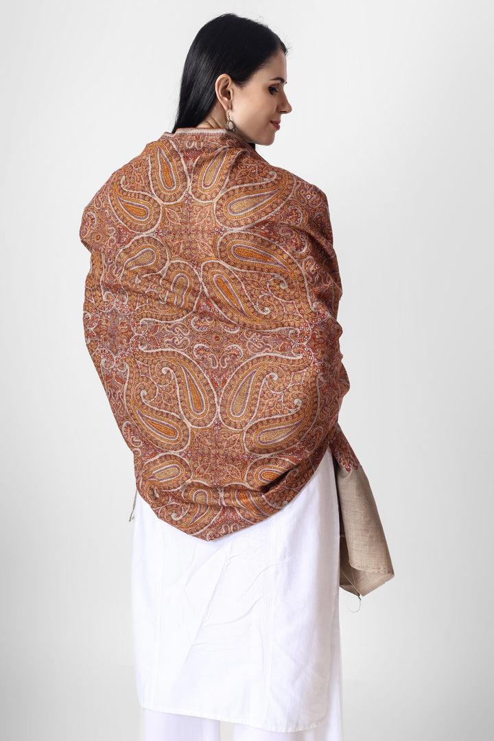 This natural (khud-rang) Pure Pashmina Shawl with Sozni Jama Hand-Embroidery will embrace your beauty in every way,