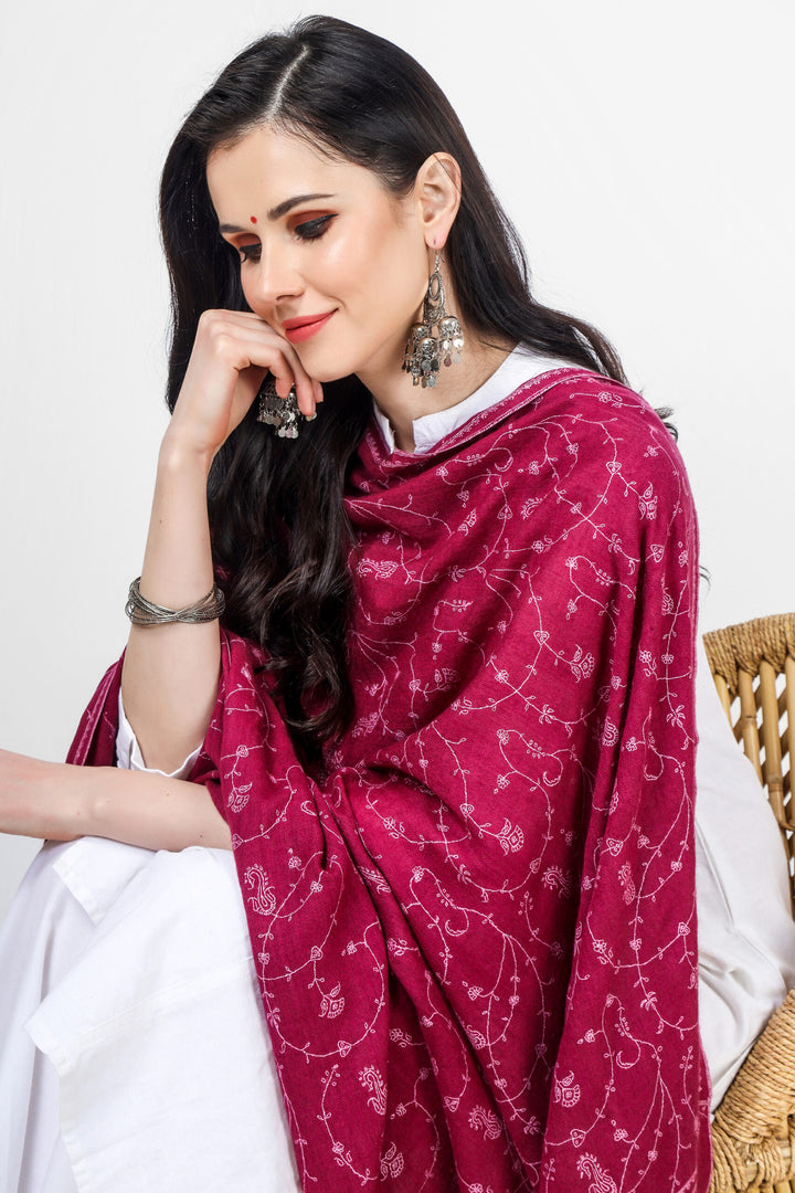 PASHMINA SHAWLS - A Plum Velvet Pink Pashmina Jaldaar Embroidered Shawl is a luxurious and elegant shawl made from high-quality pashmina wool. The shawl is designed with a unique Jaldaar pattern that features intricate weaving and embroidery with fine silk threads.