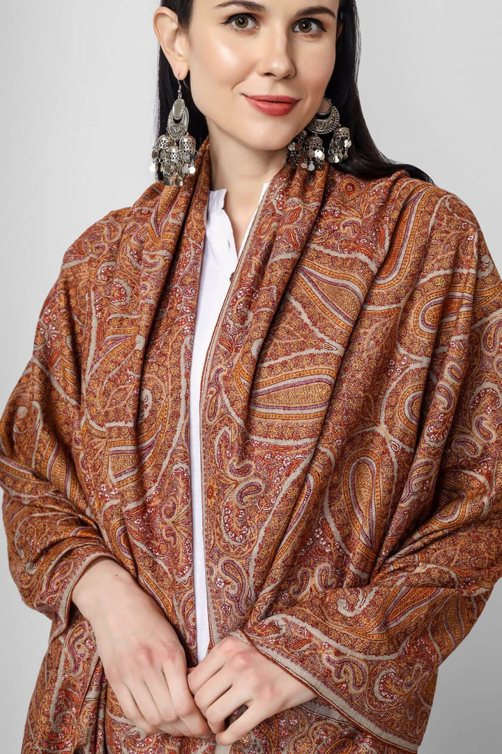 This natural (khud-rang) Pure Pashmina Shawl with Sozni Jama Hand-Embroidery will embrace your beauty in every way,