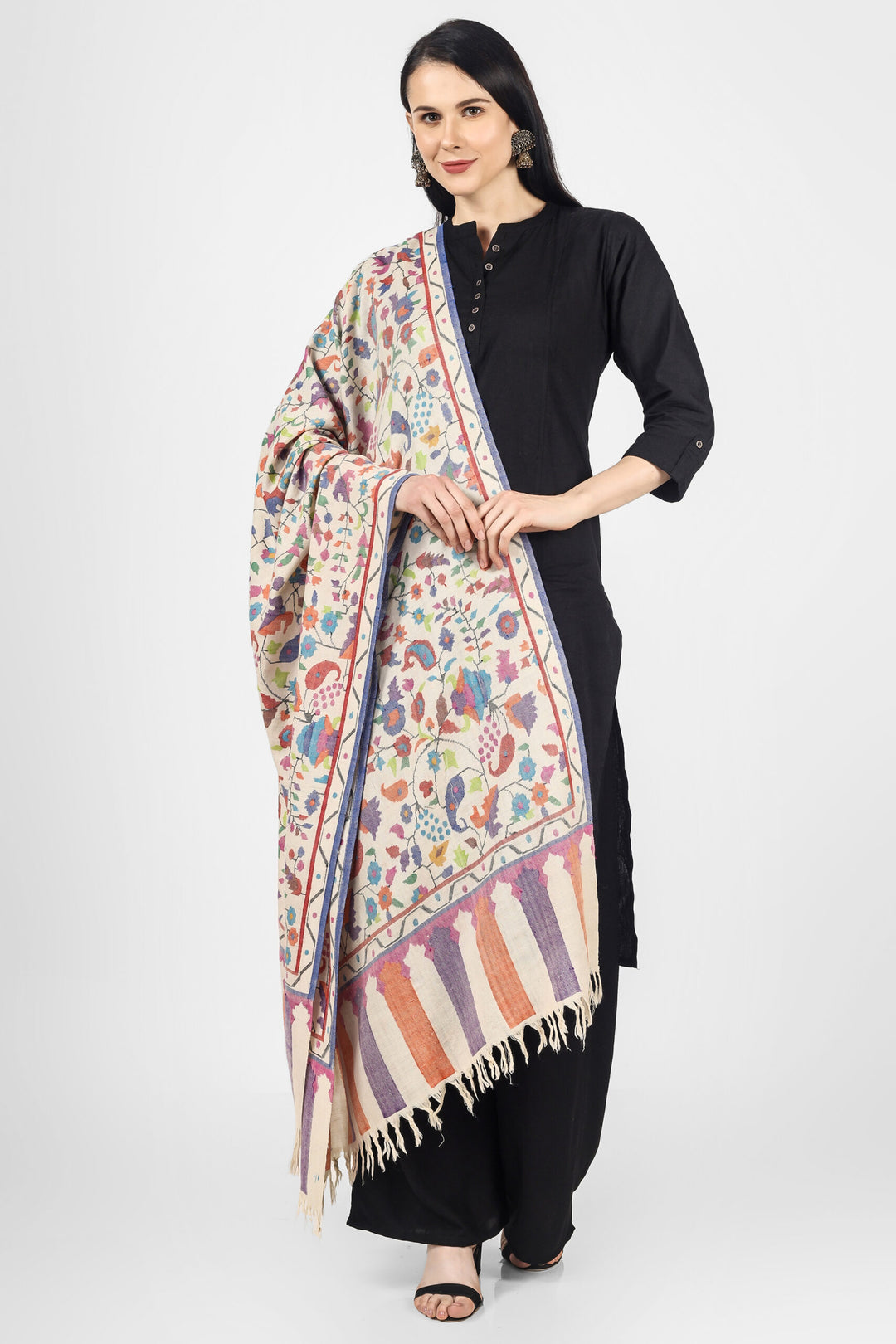 "KANI SHAWL - White  kani Pashmina Shawl, and the fact that it was made by skilled artisans online available at - ITALY - SPAIN - SWITZERLAND - SOUTH AFRICA - NEW ZEALAND - SINGAPORE - MALAYSIA ."