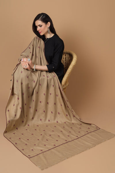 Natural Pashmina  medium bootidaar sozni shawl