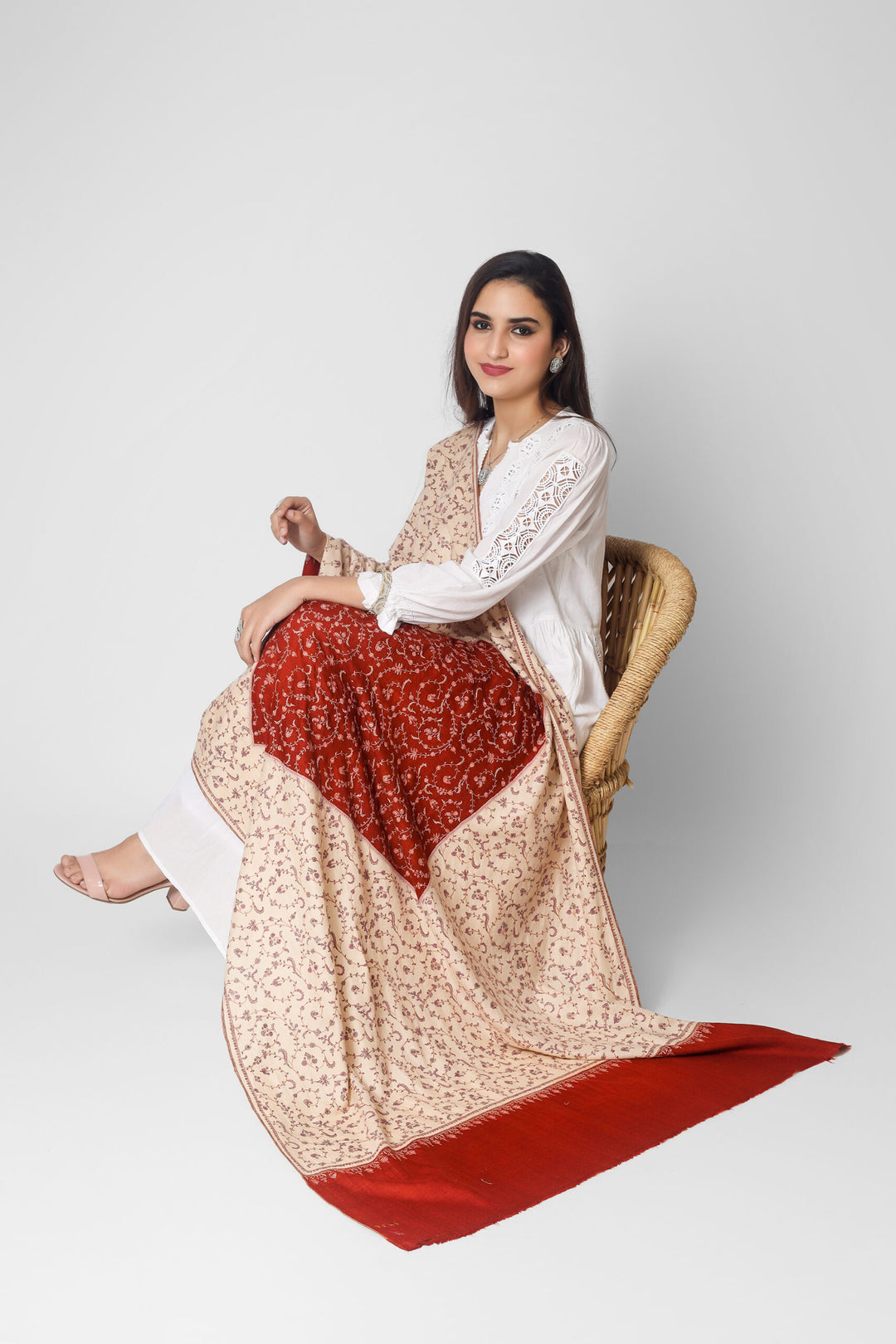 White & red Jaldaar Sozni Embroidered Pashmina Shawl