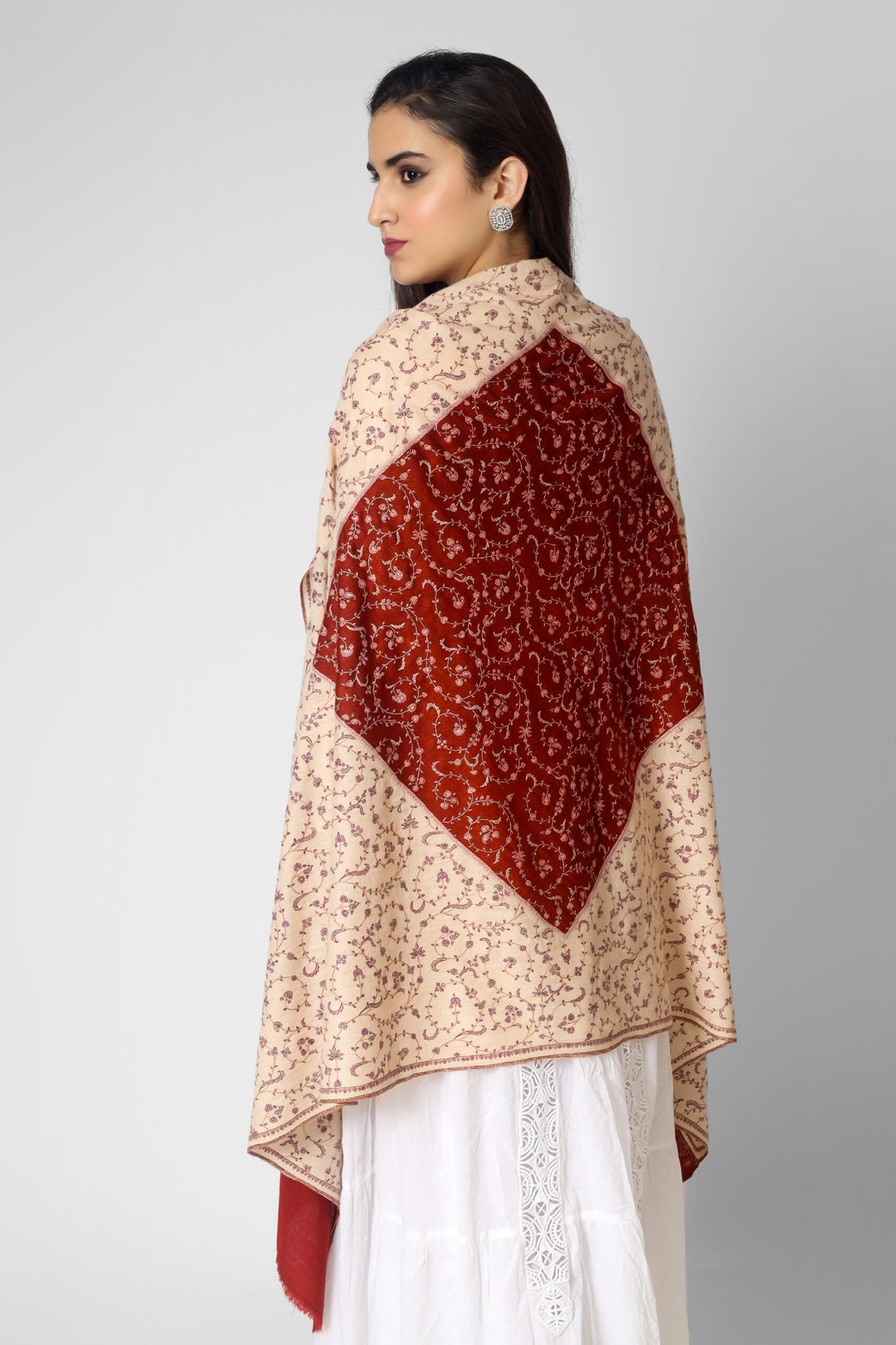 White & red Jaldaar Sozni Embroidered Pashmina Shawl