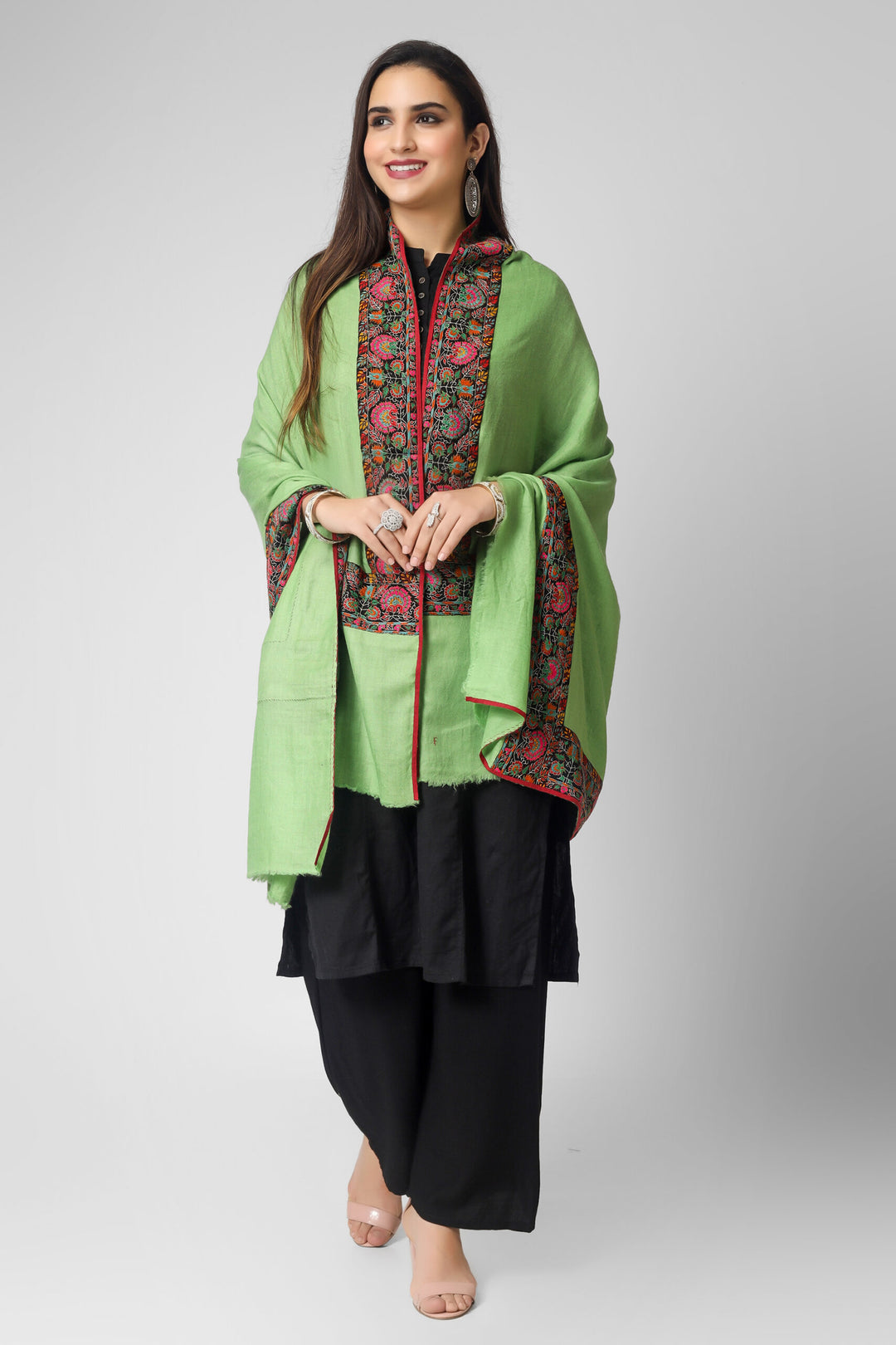 Green Pashmina patchwork dourdaar sozni shawl