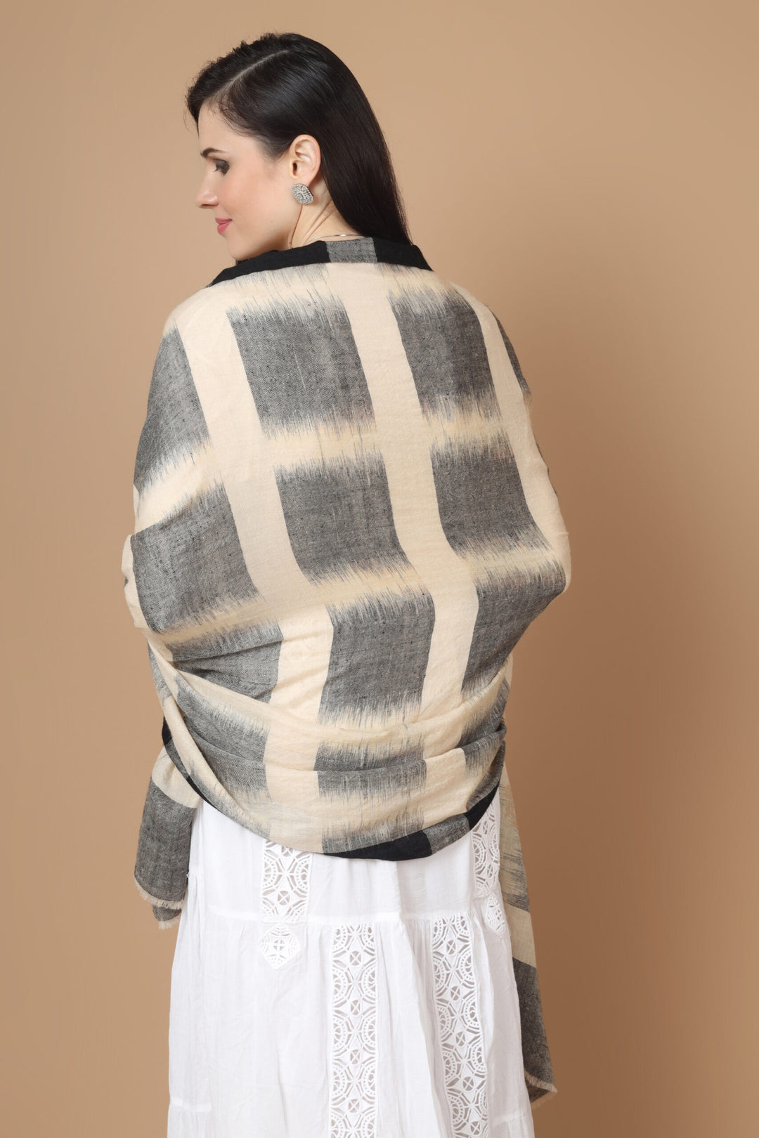 Gray white Ikat pashmina shawl