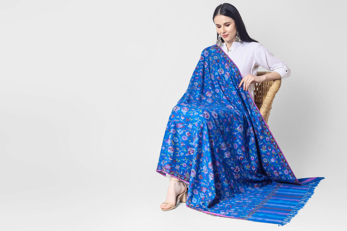 Handmade pure pashmina blue  gulabdaar kani shawl