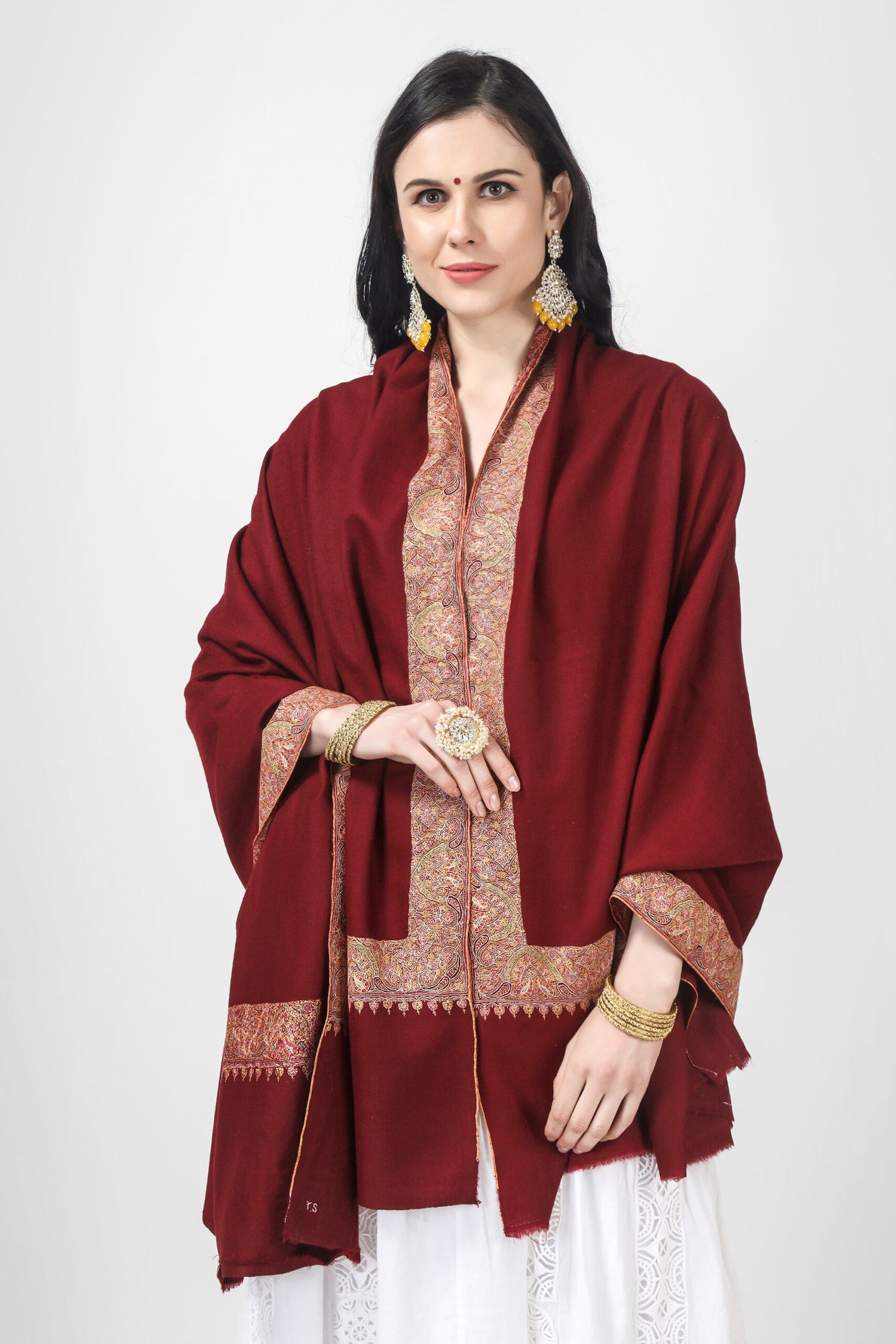 Maroon mehraab Pashmina border sozni shawl
