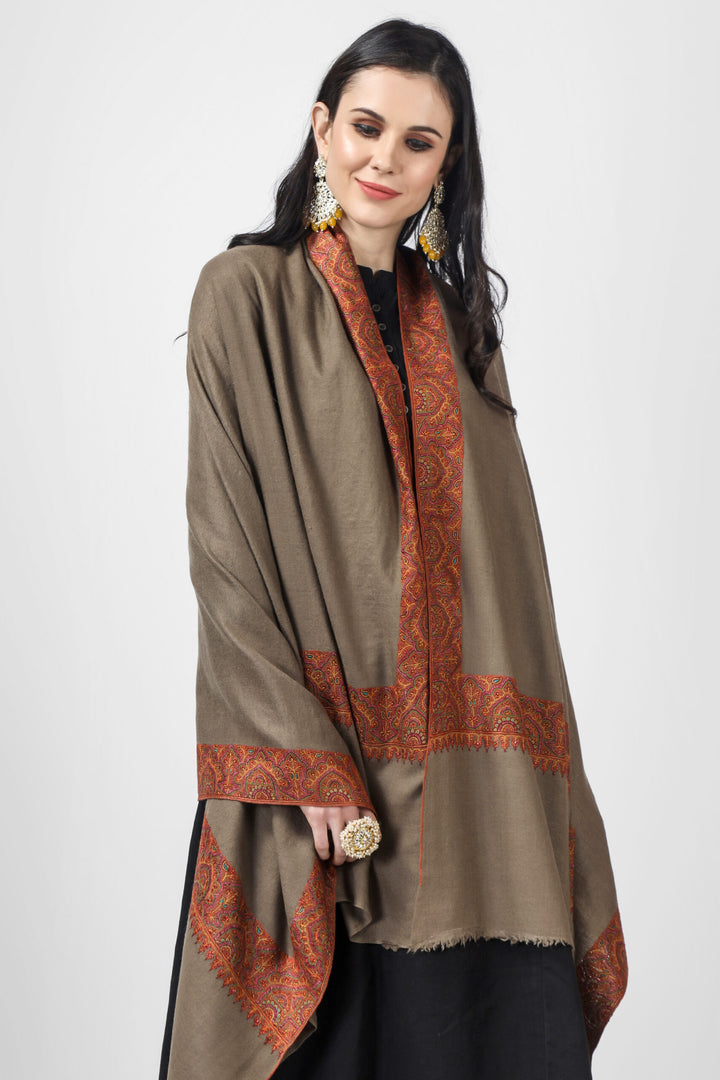 Natural  roshangah design  embroidered Pashmina Border shawl