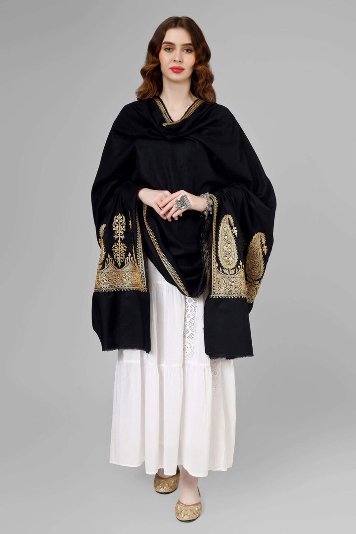 "PASHMINA SHAWL - Unmatched Elegance for Any Occasion" "PASHMINA SHAWLS IN PARIS - Effortless French Style and Warmth" "KEPRA PASHMINA SHAWLS - Crafted with Precision and Love"